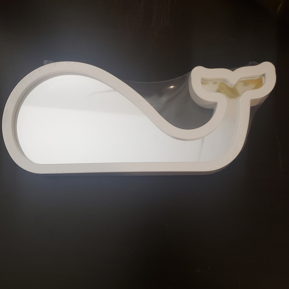Whale mirrow